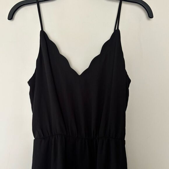 Socialite Black Dress Scallop Neckline SZ Small Spaghetti Strap Date Night Out - Picture 3 of 6